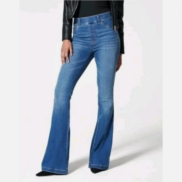 NWT SPANX Flare Leg Jeans #20456 Size Small Vintage Indigo - Picture 2 of 13